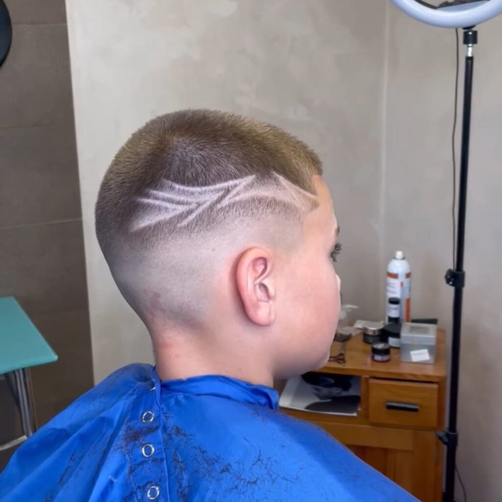 frizura: buzz cut