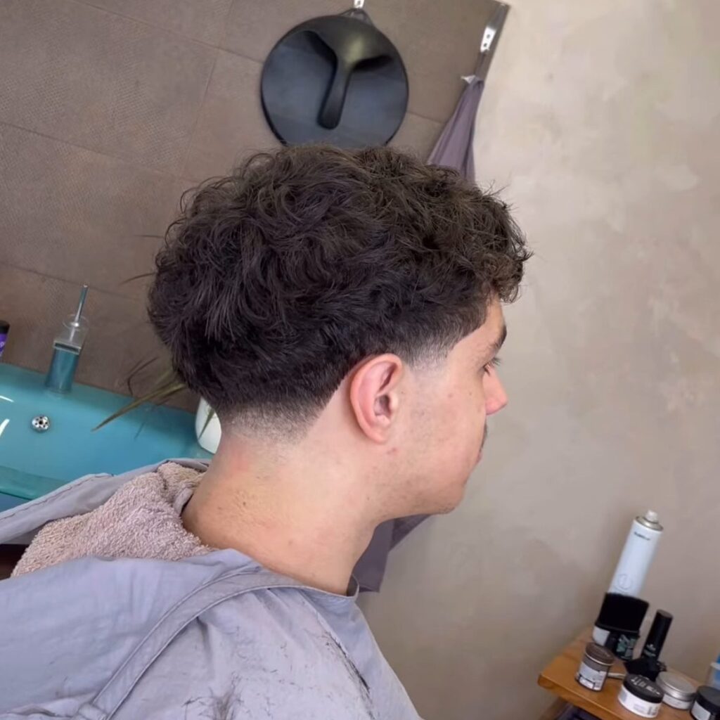 frizura: taper fade