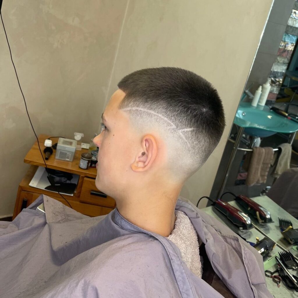 frizura: buzz cut
